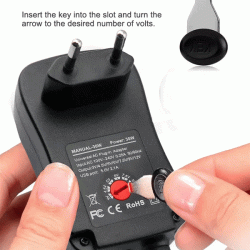 Τροφοδοτικό πρίζας Ac-3-12V 2,1A/30W 6 Connectors Eu με έξοδο USB και ενδεικτικό LED