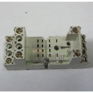 Βάση για ρελέ 8 ποδιών RMIA 210 τετράγωνη CARLO GAVAZZI ΖΜI-2NA