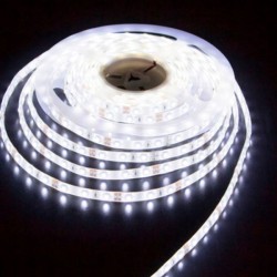 Λωρίδα LED 5m αδιάβροχη IP65 14.4W/m 6000k ψυχρό λευκό φως 220VAC λευκή 60LED5050/m