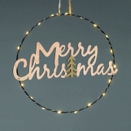 Κρεμαστό διακοσμητικό με επιγραφή MERRY CHRISTMAS από ξύλο φωτιζόμενο με 20 MINI LED σε θερμό φως και μπαταρίες 2xCR2032 Φ26cm IP20