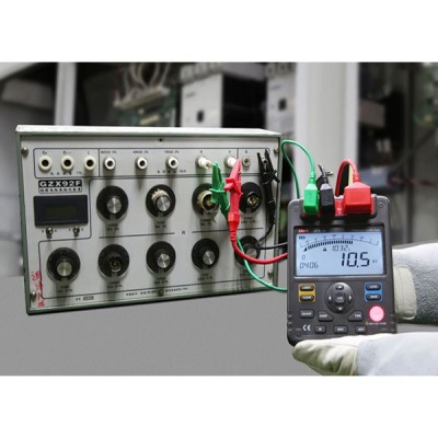 Ψηφιακός μετρητής αντίστασης UNI-T UT513A, έως 5κV με φωτιζόμενη οθόνη & ένδειξη χαμηλής μπαταρίας
