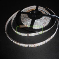 Led ταινία αδιάβροχη 5m 4.8W 12VDC θερμό λευκό φως IP65 εύκαμπτη & αυτοκόλλητη Led ταινία αδιάβροχη 5m 4.8W 12VDC θερμό λευκό φως IP65 εύκαμπτη & αυτοκόλλητη