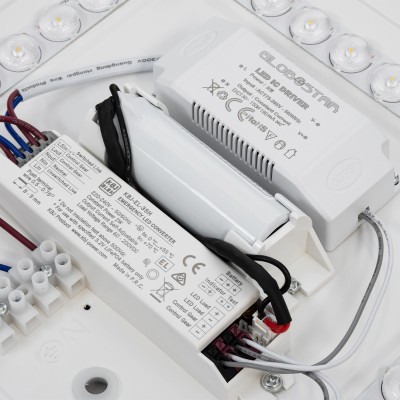 Πλαφονιέρα Οροφής LED EMERGANO 30W 3000lm 120° AC 220-240V με Ενσωματωμένο Σύστημα Emergency Li-ion 3450mAh/12.8Wh με Αυτονομία έως 3hrs - Αδιάβροχη IP54 Φ38 x Υ5.3cm Ψυχρό Λευκό 6000K - Λευκό GloboStar® EMERGANO 60992 Πλαφονιέρα Οροφής LED 30W 3000lm 120° AC 220-240V με Ενσωματωμένο Σύστημα Emergency Li-ion 3450mAh/12.8Wh με Αυτονομία έως 3hrs - Αδιάβροχη IP54 Φ38 x Υ5.3cm Ψυχρό Λευκό 6000K - Λευκό - Bridgelux Chips - 3 Years Warranty