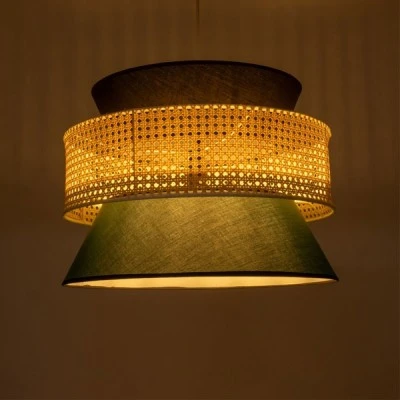 Φωτιστικό SAIGE Boho κρεμαστό φωτιστικό 1xE27 Φ50xΥ36cm μπεζ μπαμπού πλέγμα με πράσινο & μαύρο υφασμάτινο καπέλο GloboStar® SAIGE 01916 Boho Κρεμαστό Φωτιστικό Πλέγμα Μονόφωτο 1 x E27 IP20 Μπεζ Ξύλο με Μαύρο & Πράσινο Ύφασμα - Μ50 x Π50 x Υ36cm