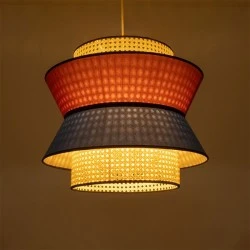 GloboStar® SAIGE 01919 Boho Κρεμαστό Φωτιστικό Μονόφωτο 1 x E27 AC220-240V IP20 - Φ50 x Υ43cm - Μπεζ Μπαμπού Πλέγμα με Κόκκινο και Μπλε Υφασμάτινο Καπέλο