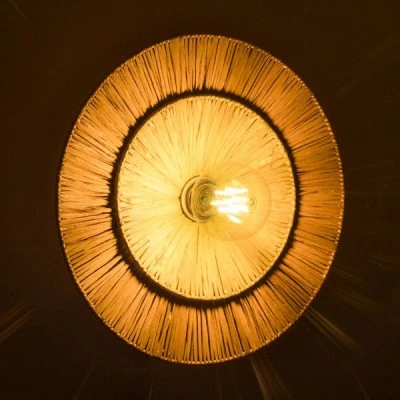 GloboStar® COLOMBO 02278 Boho Φωτιστικό Τοίχου - Απλίκα Μονόφωτο 1 x E27 AC 220-240V IP20 - Φ40 x Υ4.5cm - Μπεζ με Μπεζ Καφέ Φυσική Ράφια Άχυρο Πλέγμα