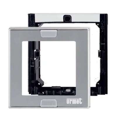 Πλαίσιο 1 θέσης URMET 1148/61 για Sinthesi S2 με διαστάσεις 119 x 125 mm Πλαίσιο 1 θέσης URMET 1148/61 για Sinthesi S2 με διαστάσεις 119 x 125 mm