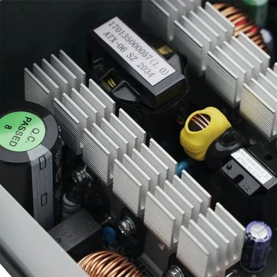 Τροφοδοτικό Η/Υ DEEPCOOL PF700 700W με πιστοποίηση 80 Plus και ενεργό PFC σε μαύρο χρώμα