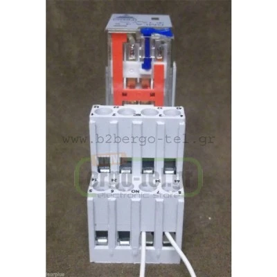 Βάση για ρελέ 14 ποδιών RMIA 45 τετράγωνη CARLO GAVAZZI ΖΜI-4NA