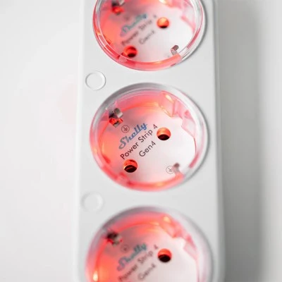 Πολύπριζο Shelly Power Strip 4 Gen4 λευκό με 4 ελεγχόμενες πρίζες που διαθέτουν μετρητές ισχύος 43x237x56 mm