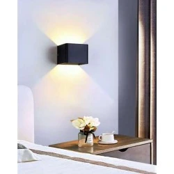 Φωτιστικό Τοίχου LED 5W 450LM IP20 με θερμό φως 3000K σε μαύρο χρώμα