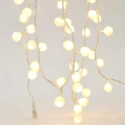 100 Led σε σειρά με λευκές υφασμάτινες μπάλες θερμό λευκό φως διάφανο καλώδιο και μετασχηματιστή