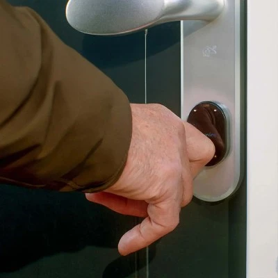 Έξυπνη κλειδαριά χωρίς κλειδί με Bluetooth και Wi-Fi Shelly LOQED Touch Smart Lock Black Edition μαύρη