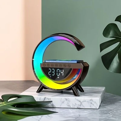 Επιτραπέζιο επαναφορτιζόμενο RGB φωτιστικό LED BLUETOOTH σε μαύρο χρώμα με ενσωματωμένο ηχείο και ψηφιακό ρολόι Επιτραπέζιο επαναφορτιζόμενο RGB φωτιστικό LED BLUETOOTH σε μαύρο χρώμα με ενσωματωμένο ηχείο και ψηφιακό ρολόι