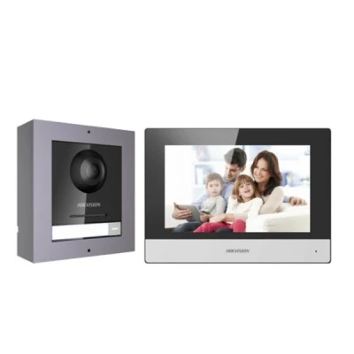 KIT θυροτηλεόρασης IP Hikvision DS-KIS602 για μονοκατοικίες με ένα μόνο μπουτόν κλήσης με έγχρωμη οθόνη