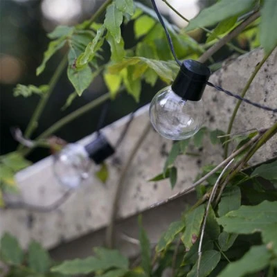 Ηλιακή γιρλάντα μήκους 3m θερμό φως 2700k 8h με panel εξωτερικού χώρου IP44