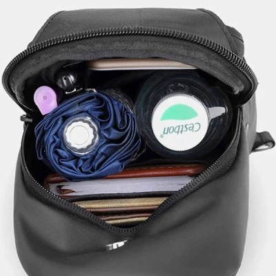 τσάντα Crossbody ARCTIC HUNTER XB13005 4L αδιάβροχη μαύρη με ρυθμιζόμενο ιμάντα