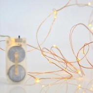Χριστουγεννιάτικα λαμπάκια 12 led με mini μπαταρία θερμό φως και μπρονζέ καλώδιο χαλκού IP20