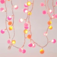 100 Led σε σειρά θερμό φως με λευκές-ροζ υφασμάτινες μπάλες με μετασχηματιστή και διάφανο καλώδιο