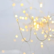 50 led Χριστουγεννιάτικα λαμπάκια σε σειρά με μπαταρία θερμό φως με ασημί καλώδιο χαλκού IP20