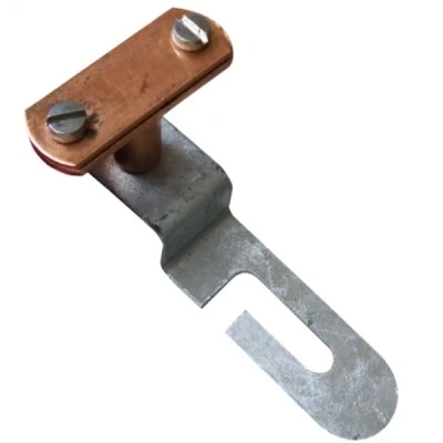 Στήριγμα ταινιών χάλκινο max 30x4mm Cu με ανοξείδωτη βάση L60mm για χρήση σε κεραμμύδια , μεταλλικές οροφές & κτίρια Στήριγμα ταινιών χάλκινο max 30x4mm Cu με ανοξείδωτη βάση L60mm για χρήση σε κεραμμύδια , μεταλλικές οροφές & κτίρια