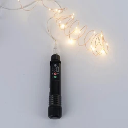 Σειρα, 160 mini led με φορητο φορτιστη, 3v-4.5v, μπαταριασ 800 mah, 8 προγραμματα, τηλεχειριστηριο (timer & dimmer), ασημι χαλκινο καλωδιο, θερμο λευκο led ανα 10cm, προεκταση παροχησ 30cm, ip44