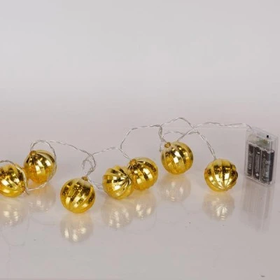 10 led χρυσή μπάλα πλαστική σε θερμό λευκό led ανά 15cm, μπαταρία 3xΑΑ με χρονοδιακόπτη & διάφανο pvc καλώδιο IP20