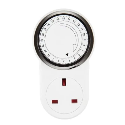 Χρονοδιακόπτης πρίζας τύπου  UK 24 ώρες 13Α 240V με προστασία επαφών IP20 σε λευκό χρώμα
