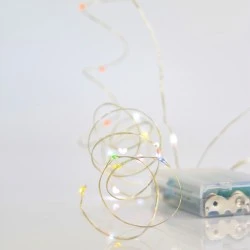20 led λαμπάκια σε σειρά πολύχρωμο φως, μπαταρία 3xΑΑ,χρονοδιακόπτη & ασημί χάλκινο καλώδιο IP20