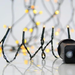 700 led λαμπάκια σε σειρά θερμό φως με 8 πρόγραμματα & μνήμη τροφοδοσία με 31v μετασχηματιστή και πράσινο pvc καλώδιο IP44
