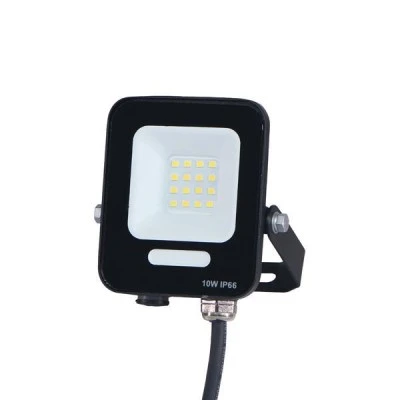 Προβολέας led smd 10W μαύρο χρώμα σε ψυχρό φως 6500K plus στεγανός IP66