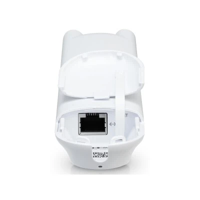 UBIQUITI UAP-AC-M Indoor/Outdoor Dual band WiFi Mesh System