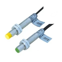 Επαγωγικός διακόπτης Φ8 2mm NC LM8-2002B μεταλλικός με ενσωματωμένο LED λειτουργίας στεγανός IP67
