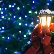 300 LED λαμπάκια σε σειρά ανά 5cm 6W σε μπλε χρώμα με 8 προγράμματα  IP44 με μήκος 15m & πράσινο καλώδιο 