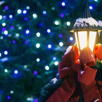 100 LED λαμπάκια σε σειρά ανα 5cm με ψυχρό χρώμα φωτός επεκτάσιμα έως 6 σετ IP44 & μήκος 5m