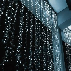240 LED λαμπάκια κουρτίνα με ψυχρό χρώμα φωτός & επέκταση έως 8 σετ  IP65  με διάσταση 200x100cm