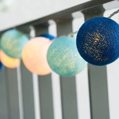 20 LED λαμπάκια σε μπλε χρώμα με κλωστή με θερμό χρώμα φωτός IP20 με μήκος 285cm & διακόπτη ON/OFF