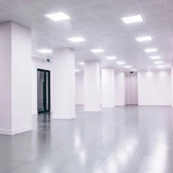 Φωτιστικό BACKLIGΗΤ UGR19 τετράγωνο 60x60cm με 4000k ενδιάμεσο λευκό φως και δυνατότητα επιλογής ισχύος 27-34-40-48W 