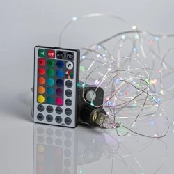 100 MINI LED 4,5V RGB με μετασχηματιστή και τηλεχειριστήριο  & ασημί καλώδιο χαλκού IP44 μήκος 990cm
