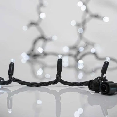 96 λαμπάκια led σε σειρά 24V με πράσινο καλωδιο και ψυχρό φως 7500-8500k σετ 5 σειρές & μια επέκταση 300cm ανά 10cm IP65