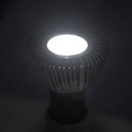 Λάμπα led ισχύος GU10 5W 230V 6200k ψυχρό λευκό φως ντιμαριζόμενη δέσμης 25° 380 lumen Λάμπα led ισχύος GU10 5W 230V 6200k ψυχρό λευκό φως ντιμαριζόμενη δέσμης 25° 380 lumen