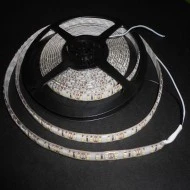 Led ταινία αδιάβροχη 5m 9,6W 12VDC ψυχρό λευκό φως IP65 εύκαμπτη & αυτοκόλλητη