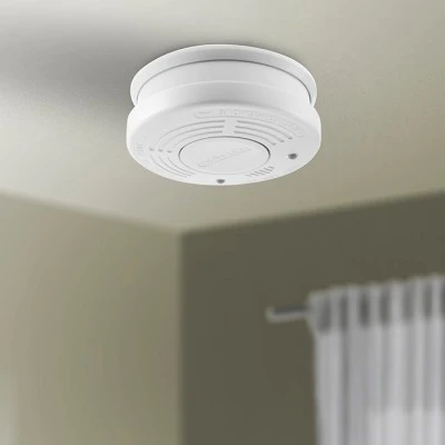 Ανιχνευτής καπνού ALECTO SD1010 με διάρκεια μπαταρίας έως και 10 χρόνια, σειρήνα 85dB και ειδοποίηση χαμηλής μπαταρίας. Ανιχνευτής καπνού ALECTO SD1010 με διάρκεια μπαταρίας έως και 10 χρόνια, σειρήνα 85dB και ειδοποίηση χαμηλής μπαταρίας.