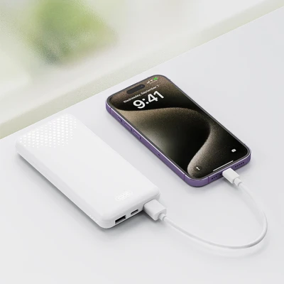 Powerbank 10.000 mAh με 3 θύρες USB-A και USB-C 10W σε λευκό χρώμα