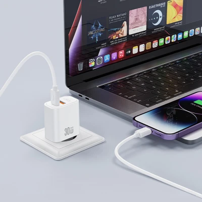 Φορτιστής GaN universal με 2 εξόδους 1xUSB-A & 1xUSB-C, PD30W, αποσπώμενο καλώδιο USB Type-C και λευκό χρώμα