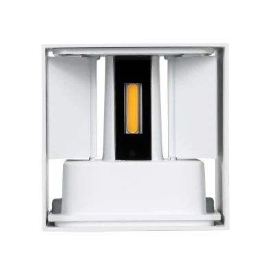Μοντέρνο επιτοίχιο φωτιστικό LED kelvo® AXIS-S 10W 1150lm IP65 θερμό λευκό 2700K με γωνία δέσμης 5°/60° λευκό ματ 10x10x10cm Μοντέρνο επιτοίχιο φωτιστικό LED kelvo® AXIS-S 10W 1150lm IP65 θερμό λευκό 2700K με γωνία δέσμης 5°/60° λευκό ματ 10x10x10cm
