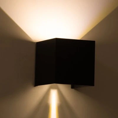 Μοντέρνη επιτοίχια απλίκα LED kelvo® AXIS-S 10W 1150lm θερμό λευκό 2700K IP65 γκρι ανθρακί ματ 10x10x10cm 60561 Μοντέρνη επιτοίχια απλίκα LED kelvo® AXIS-S 10W 1150lm θερμό λευκό 2700K IP65 γκρι ανθρακί ματ 10x10x10cm 60561