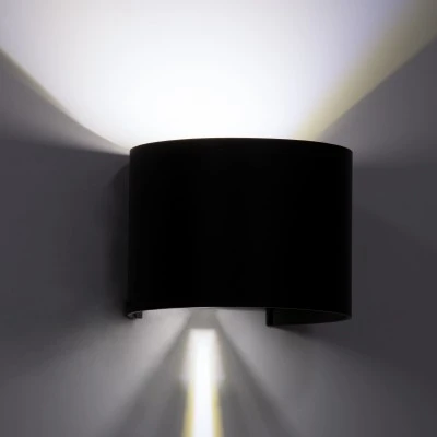Μοντέρνα επιτοίχια απλίκα LED kelvo® AXIS-R 10W 1250lm ψυχρό λευκό 6000K IP65 μαύρο ματ 10x10x10cm