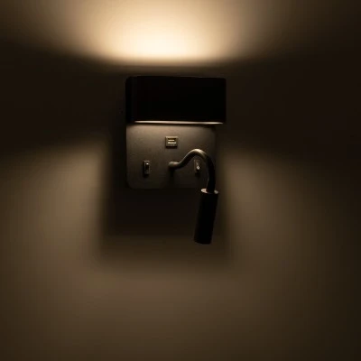 Μοντέρνα επιτοίχια απλίκα ανάγνωσης με USB φορτιστή kelvo® IBIS LED 10W 1100lm 4500K μαύρο ματ 10x6.1x18cm