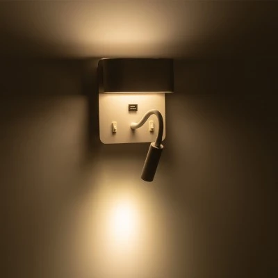 Μοντέρνο επιτοίχιο φωτιστικό IBIS με USB φορτιστή LED 10W 1100lm φυσικό λευκό 4500K λευκό ματ 10x6.1x18cm